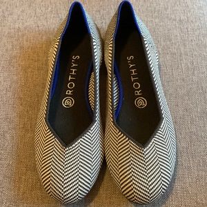 Rothy’s Flat in herringbone brown- size 8